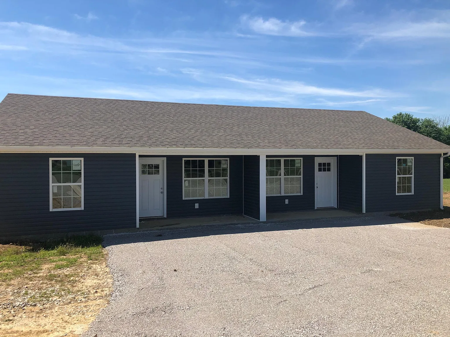 2 bed, 800 sqft, $950 — Photo 1