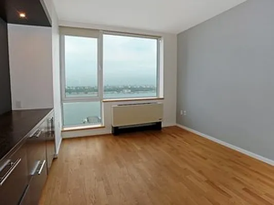 Sold by Corcoran | media 27