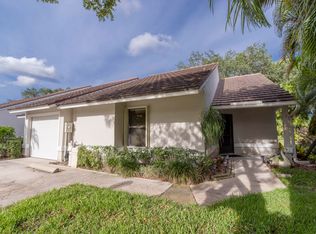 701 Saint Giles Ct, Palm Beach Gardens, FL 33418