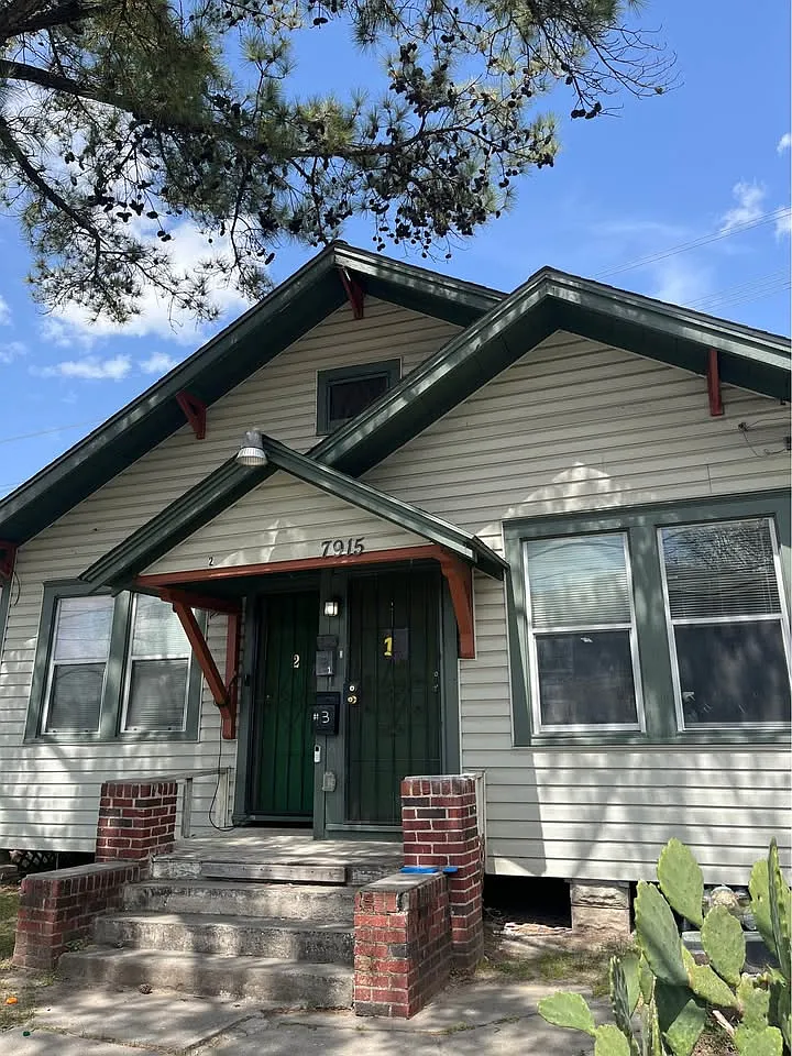 2 bed, 900 sqft, $1,190 — Photo 1