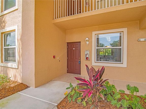2nd image of 19991 Barletta Ln Unit 1911