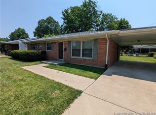 1814 N Larkspur Dr, Jeffersonville, IN 47130