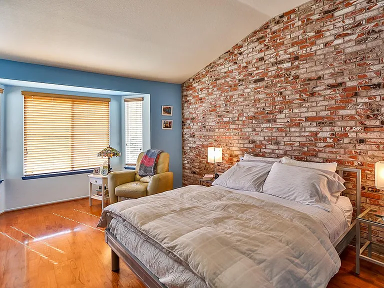 2657 Seashore Dr — Photo 30