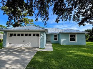 301 Oak Knolls Cir, Sebring, FL 33876