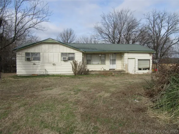 2015 Crosslanes Rd, Quinton, OK 74561