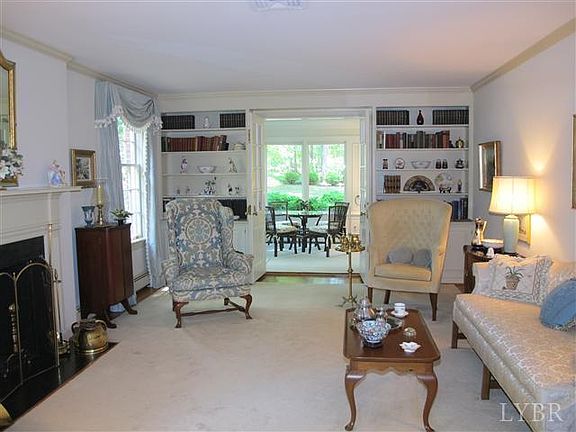 5th image of 1555 Lexington Dr