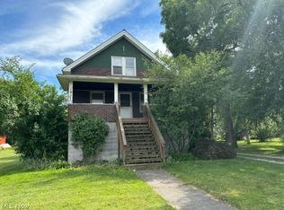 8526 Fosdick Rd, Valley view, OH 44125