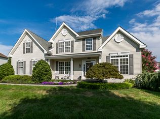 606 Patriot Ln, Phoenixville, PA 19460