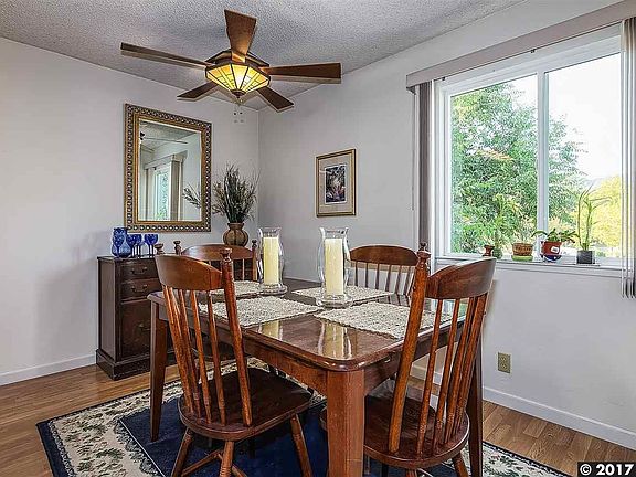 4th image of 1810 Cole Ave APT 4