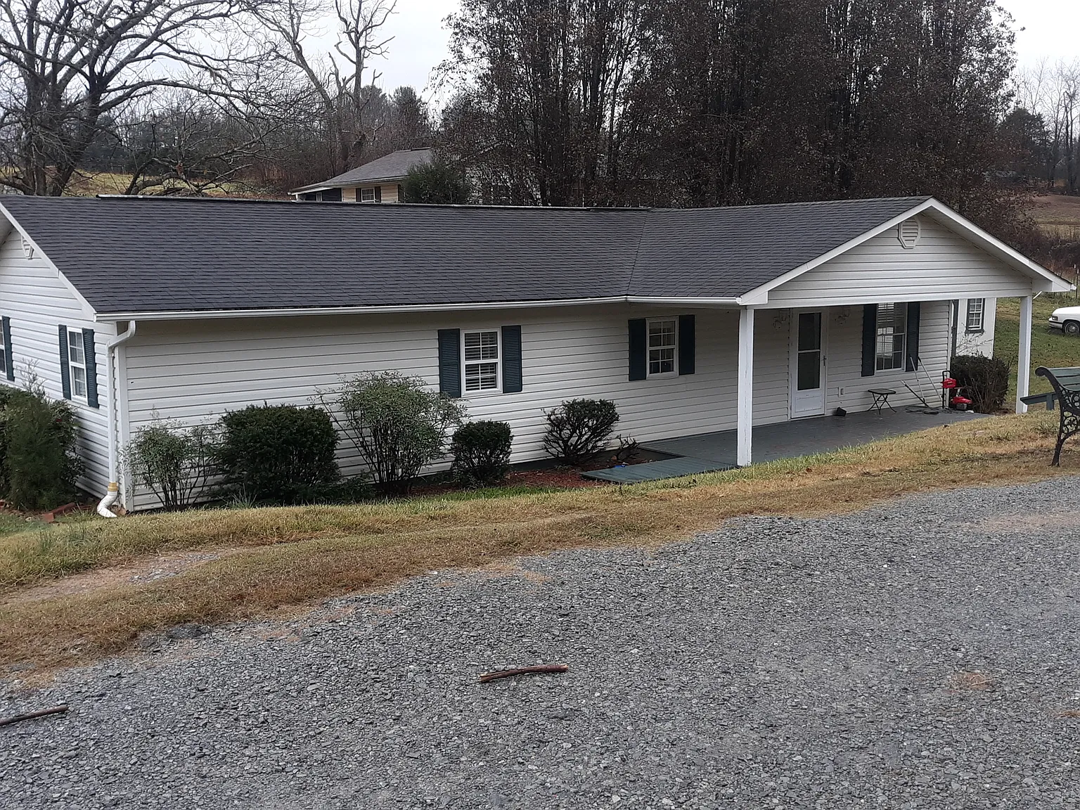 3 bed, 1400 sqft, $1,450 — Photo 1