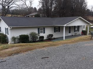 831 Clairmont Rd, Johnson City, TN 37601