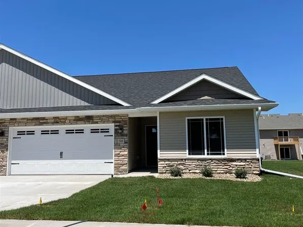 504 Elizabeth Ln, Tiffin, IA 52340