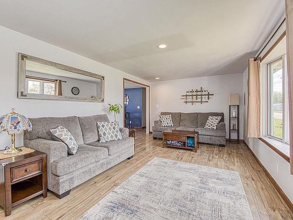 2nd image of 590 Ridge Avenue
