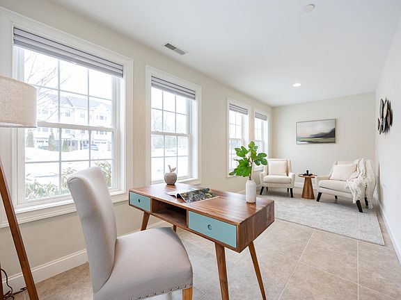 4th image of 34 Acadia Lane