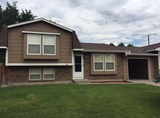 16 Glenroyal Dr, Pueblo, CO 81005