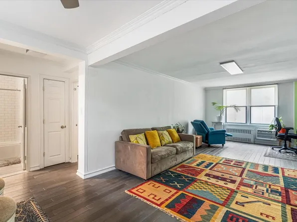 275 Webster Avenue image 6 of 15