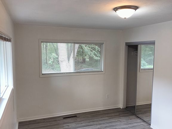 5th image of 1583 Williams St #1