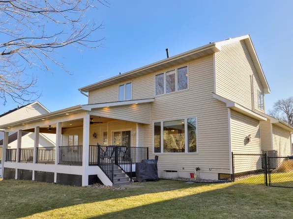 14425 Briarwood Ln, Urbandale, IA 50323