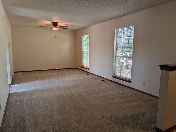 4th image of 3028 Deliverance Dr