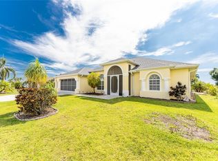3 Medalist Pl, Rotonda West, FL 33947