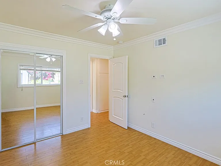 11851 Wisteria Ave — Photo 34