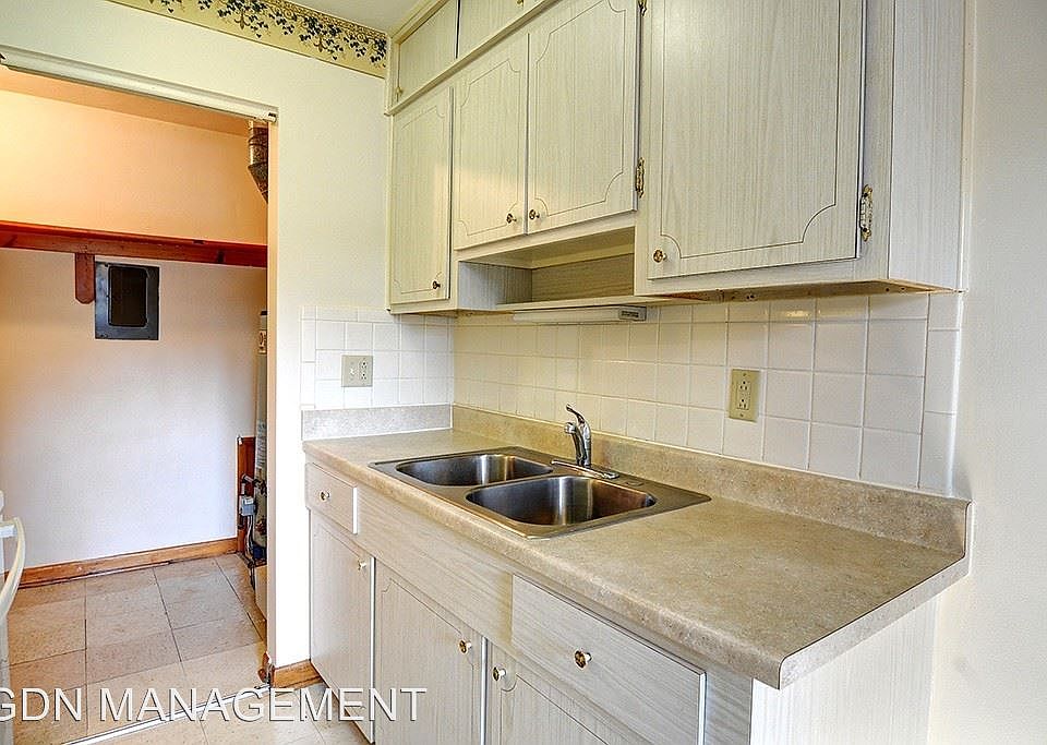 1st image of 705 Mertland Ave