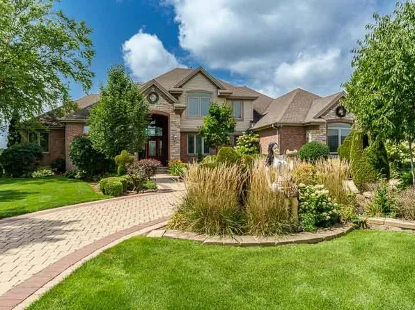 128 Titleist Trl, Poplar Grove, IL 61065