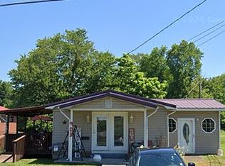 903 Ilchester Ave, Middlesboro, KY 40965