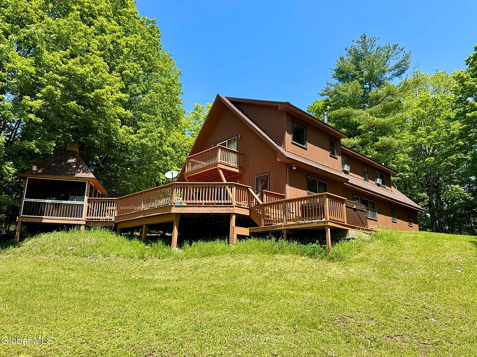 1st image of 17 Ridgecrest Way