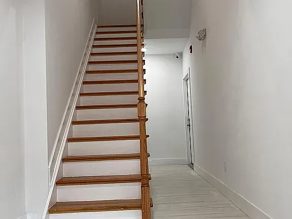 3 bed, $2,150 — Photo 2