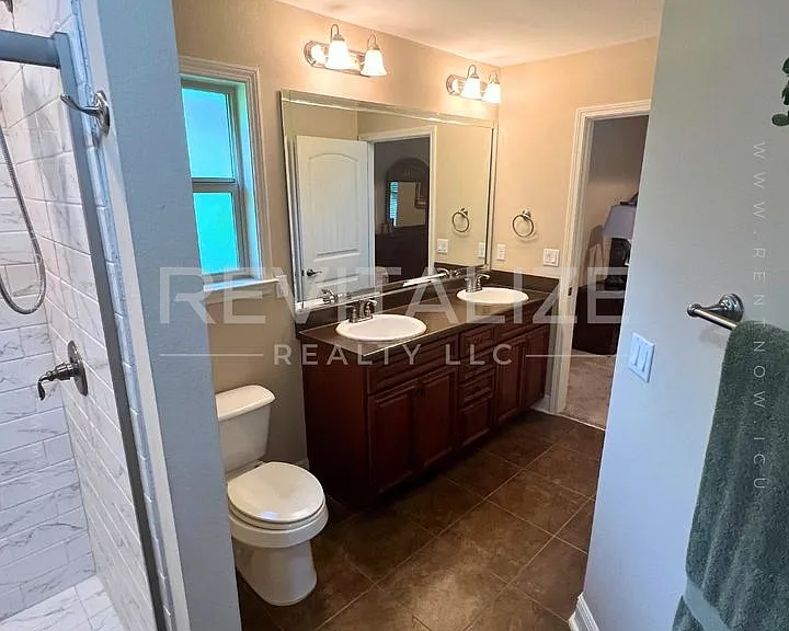 306 Blackfriars St — Photo 8