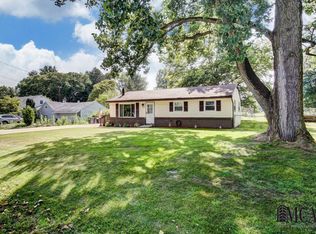7507 Bernard Dr, Temperance, MI 48182