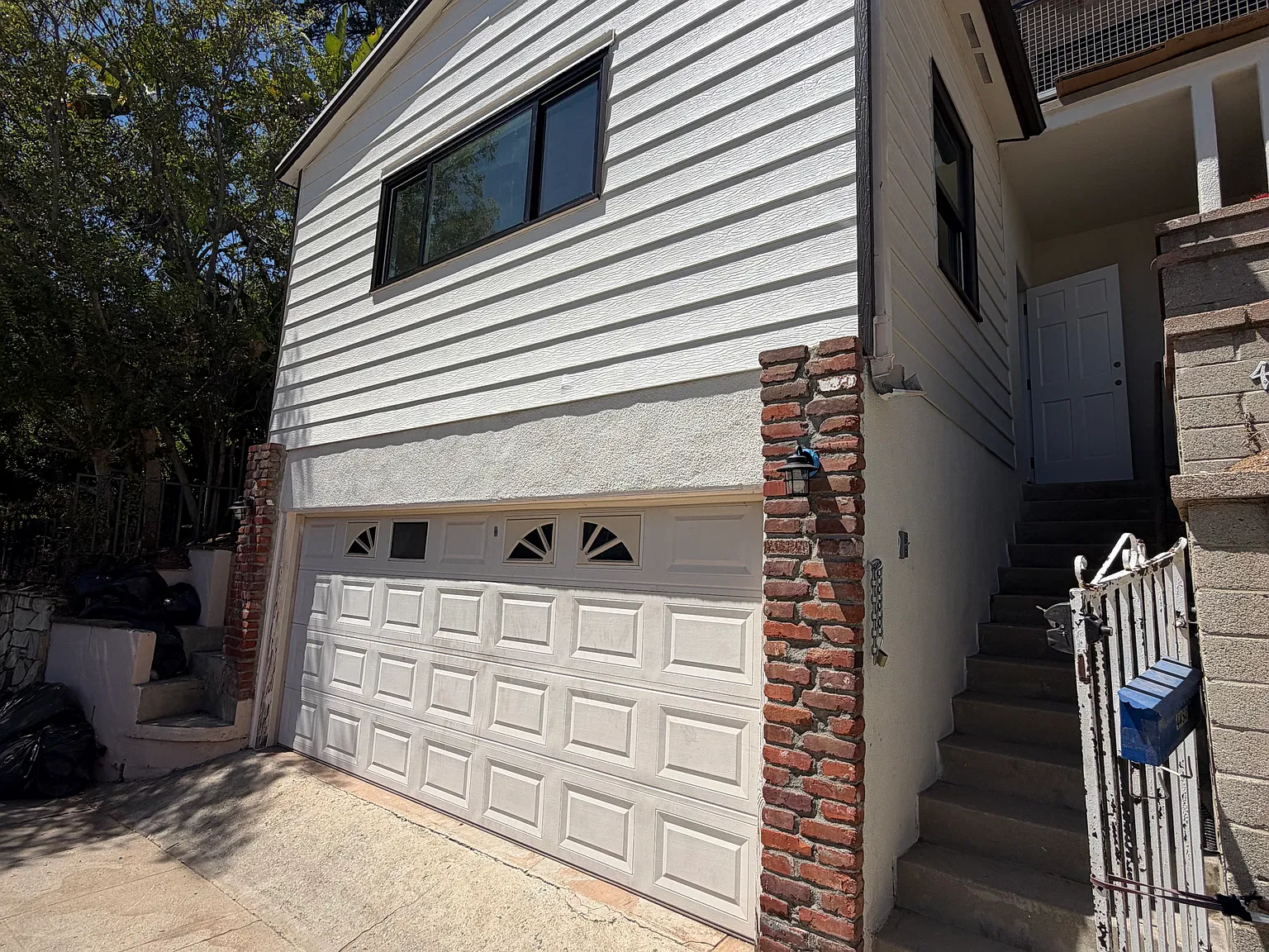 1 bed, 425 sqft, $2,200 — Photo 3