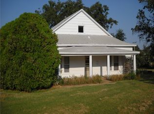 601 N 5th St, Sayre, OK 73662