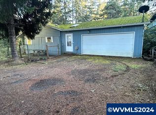 3095 Mistletoe Rd, Dallas, OR 97338