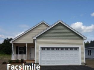 17 Richmond Dr, Concord, NH 03303