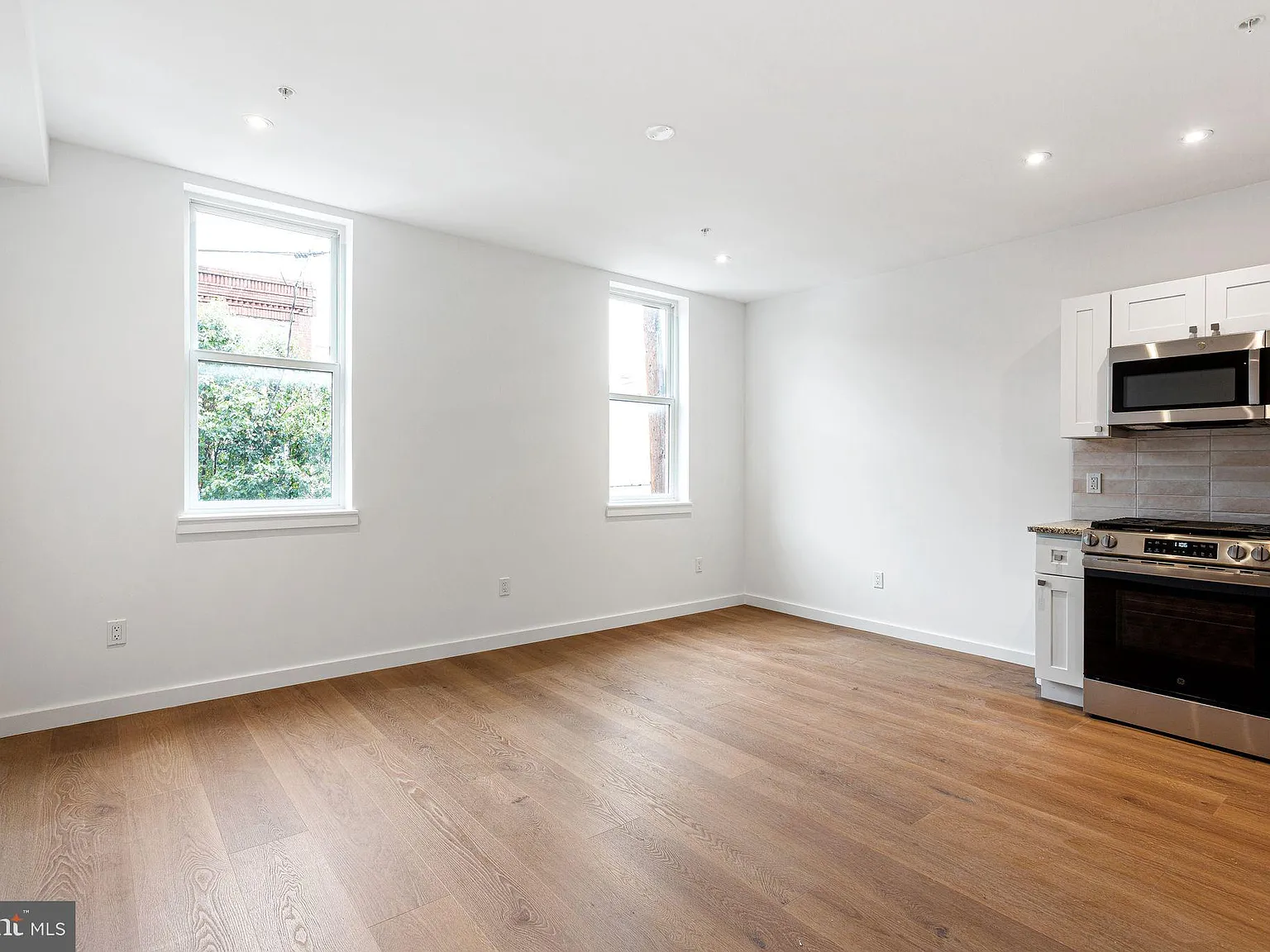 Studio, 1.0 bath, 2676 sqft, $1,750 — Photo 2