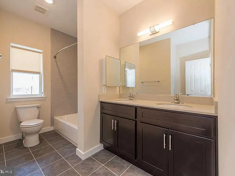 3303 Demirel Way #D — Photo 8