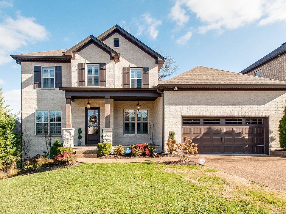 1st image of 524 Summit Oaks Ct