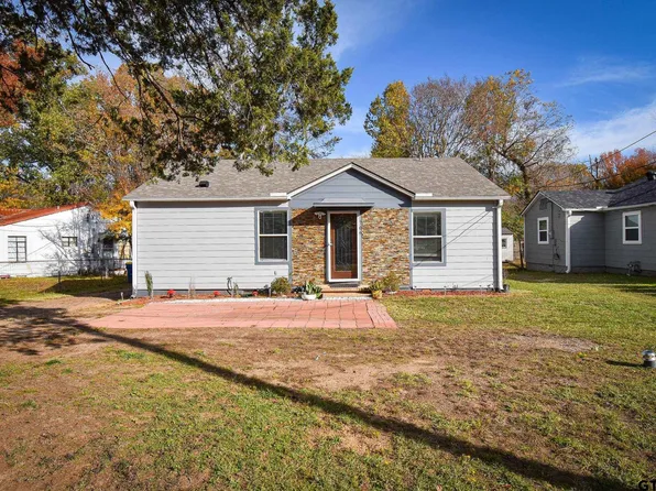 706 Thompson St, Kilgore, TX 75662