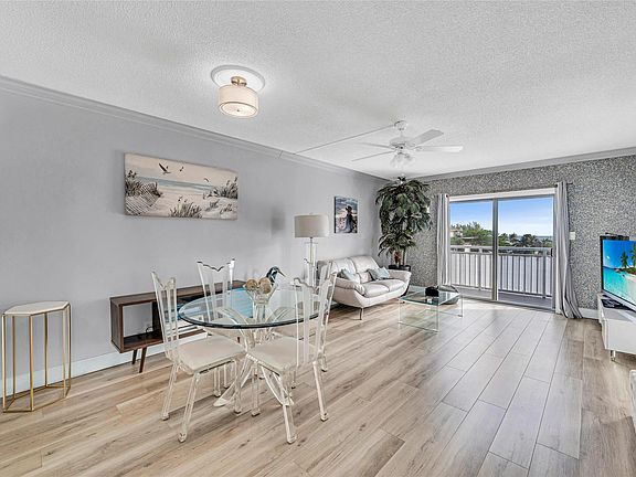4th image of 720 Orton Avenue #505