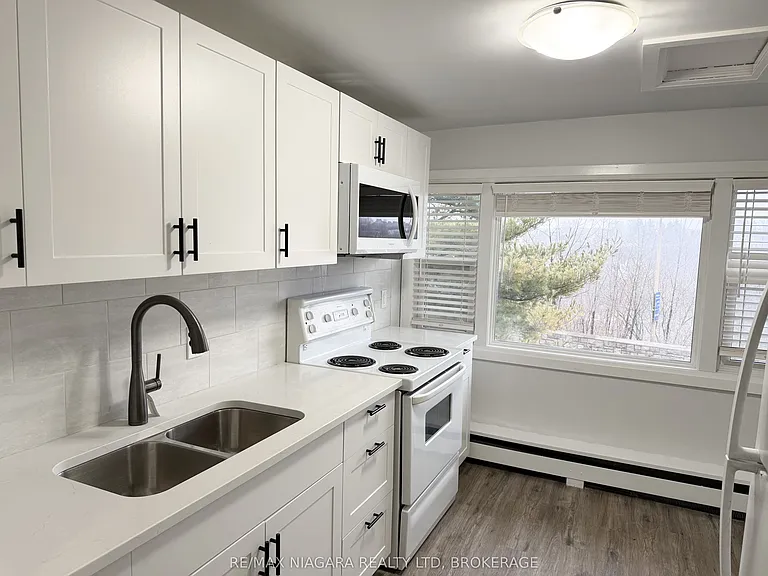 4711 River Rd #4 — Photo 3