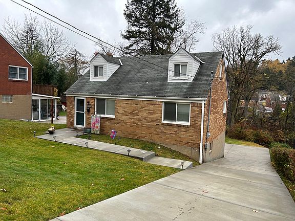 2nd image of 3094 Loma Dr