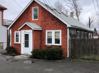 2713 E Main Rd, Portsmouth, RI 02871