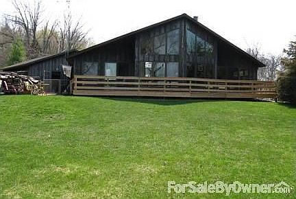 2nd image of W1312 Spring Grove Rd