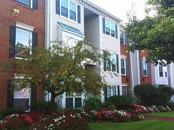 1st image of 96 Cherry St
