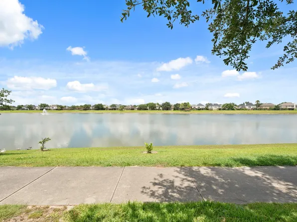 2280 Longspur Ln, League City, TX 77573