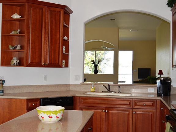 5th image of 1396 Clubhouse Dr
