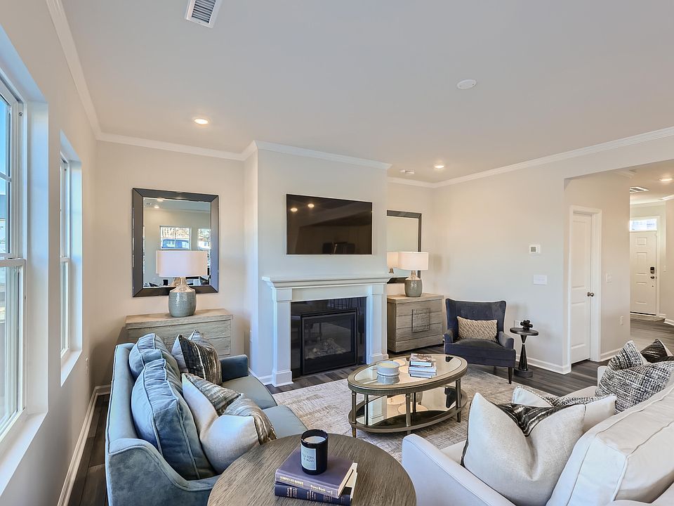 1st image of 284 Beachcomber Dr