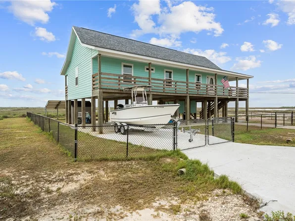 53 Tern St, Rockport, TX 78382